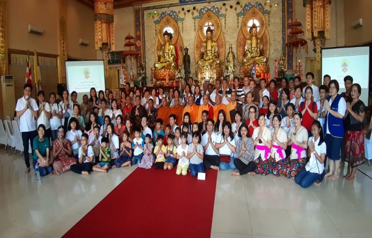 Merangkai Dharma bersama Umat Buddha